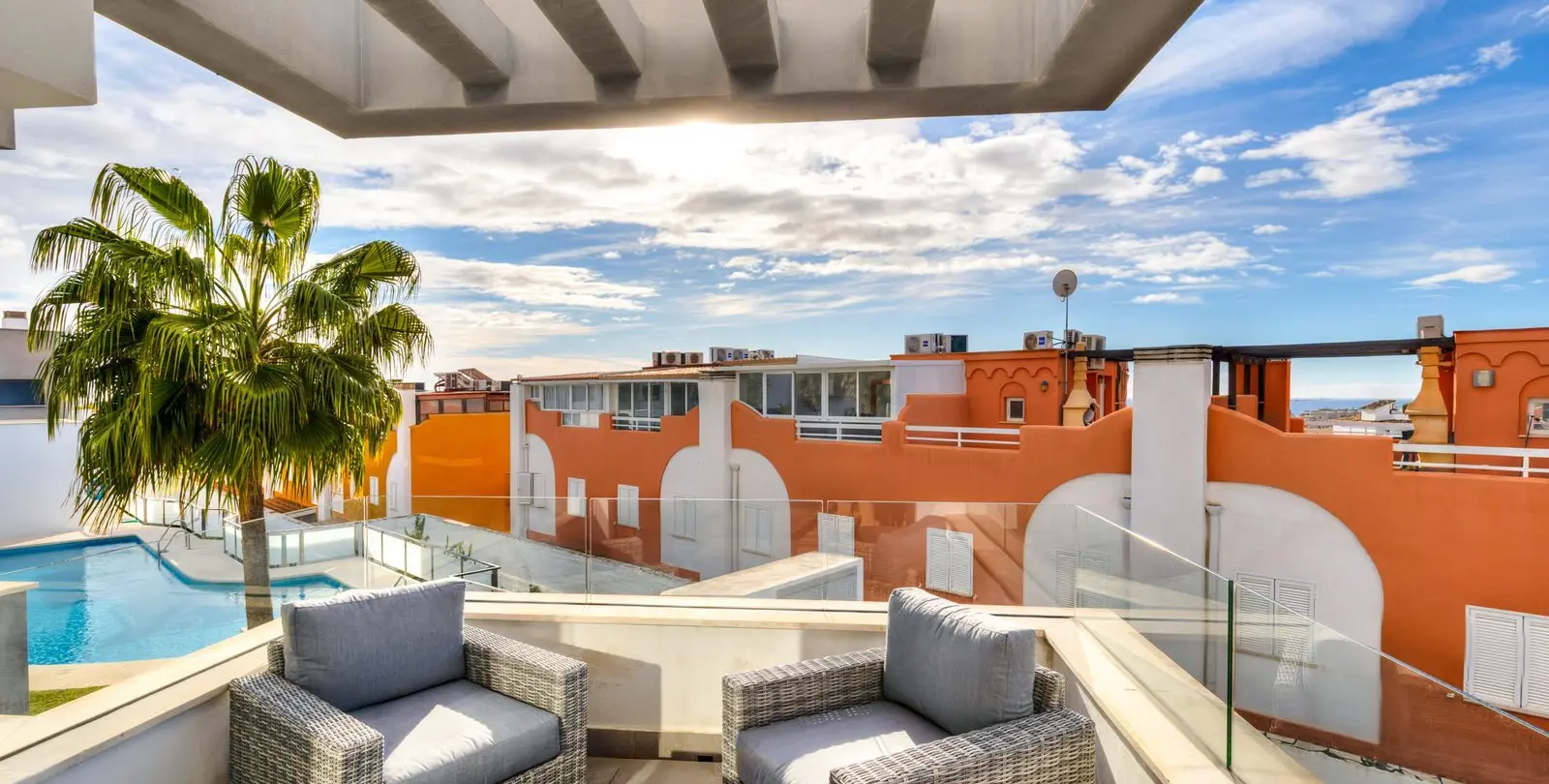 Sale of townhouse in Torreblanca 18