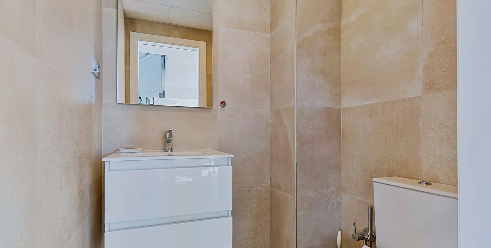 Sale of townhouse in Torreblanca 28
