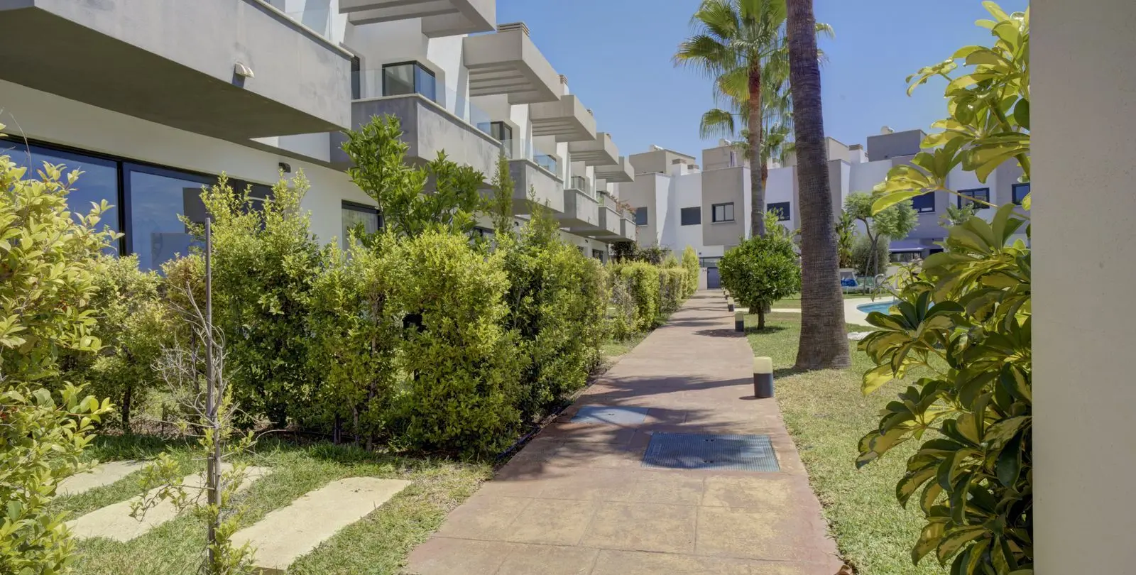 Sale of townhouse in Torreblanca 37