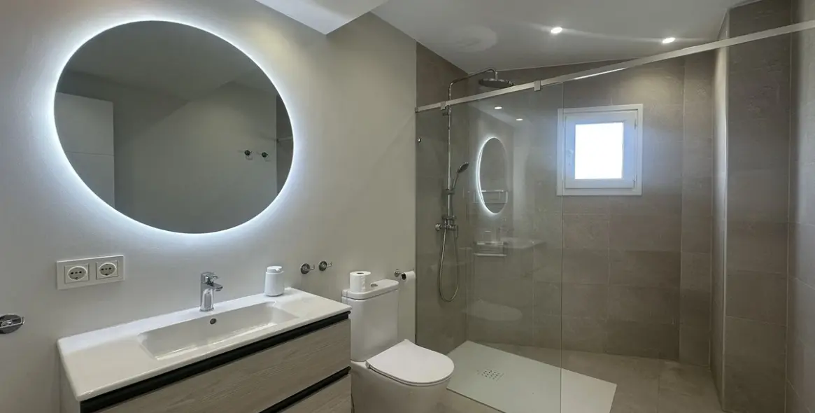 Sale of duplex in San Pedro de Alcántara 17