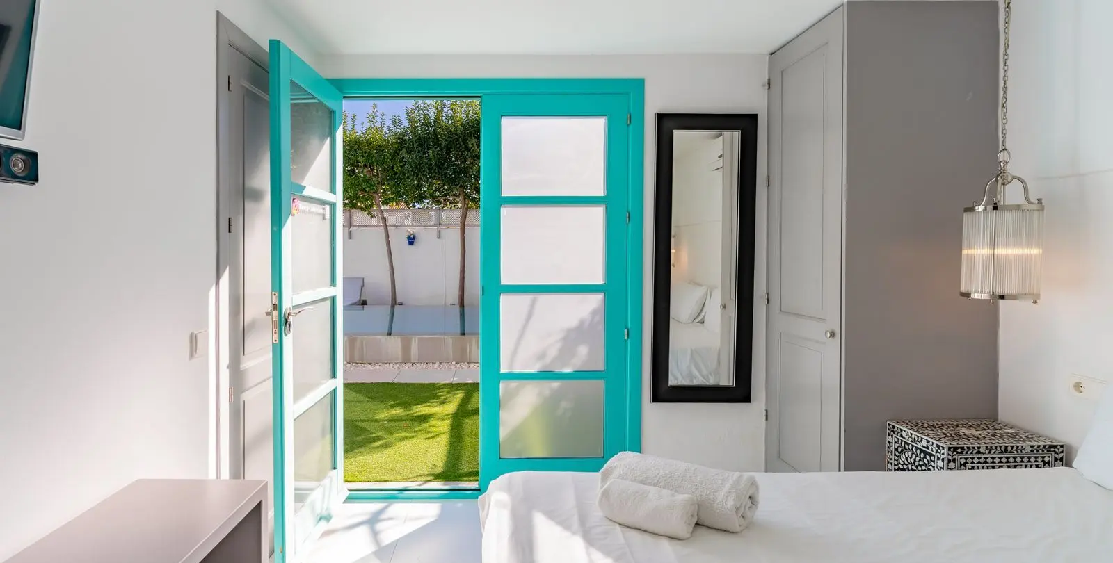 Sale of detached villa in Estepona 27