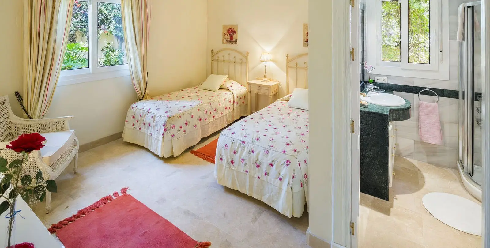 Venta de villa independiente en Elviria 10