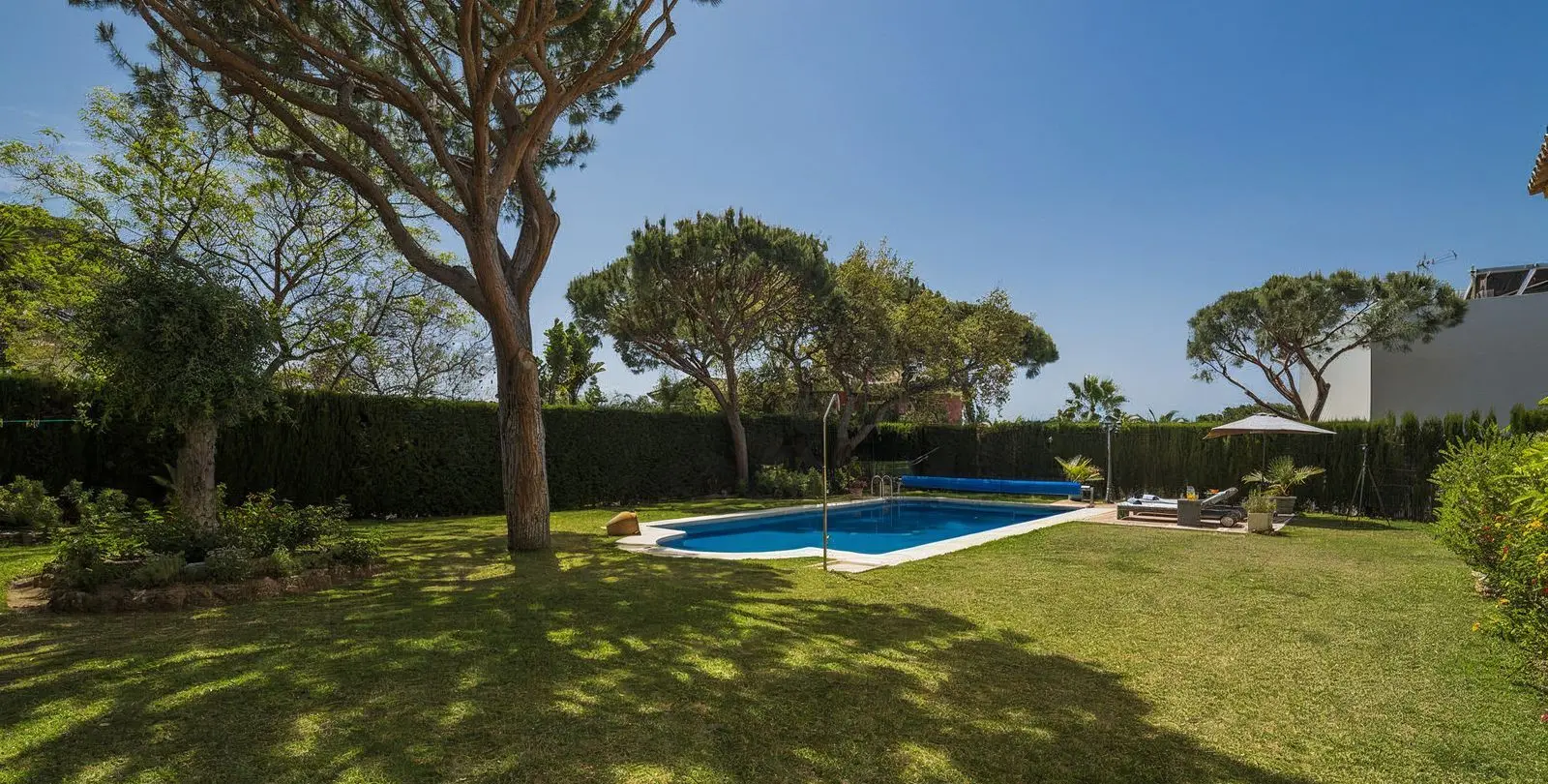 Venta de villa independiente en Elviria 13