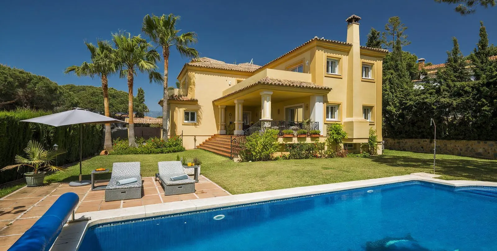 Venta de villa independiente en Elviria 14