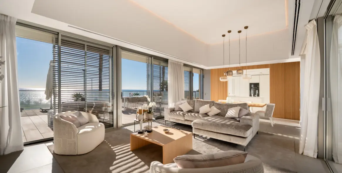 Sale of detached villa in Estepona 8