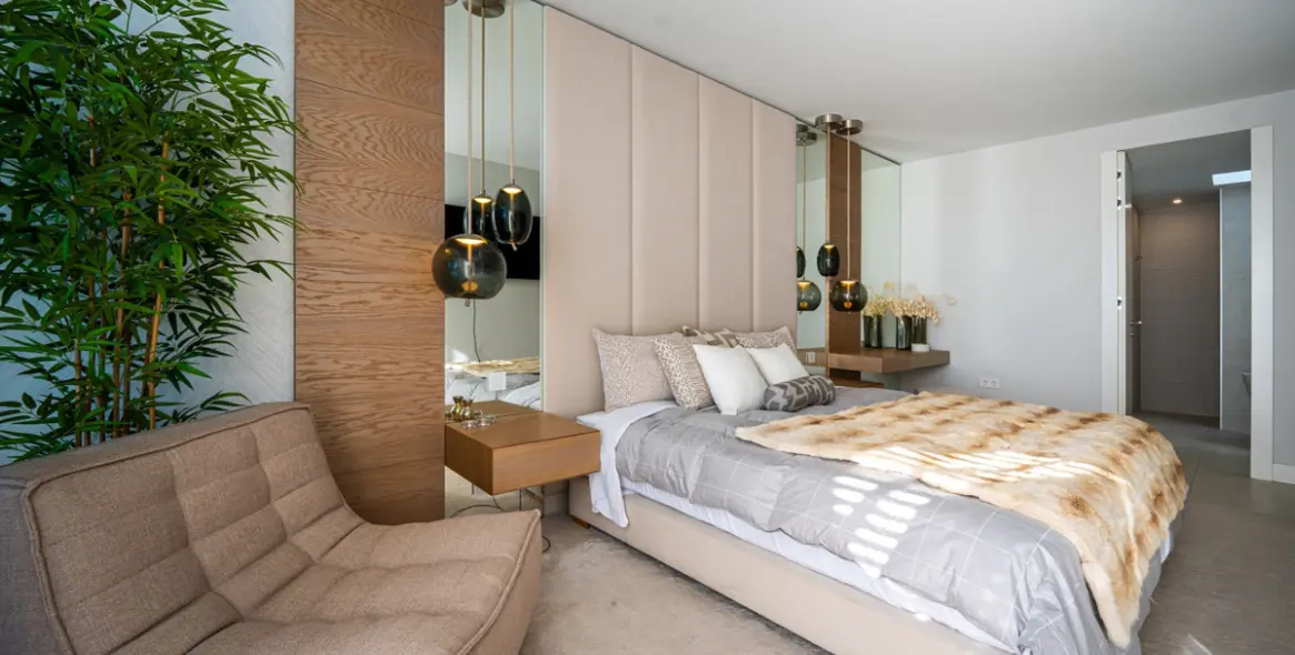 Sale of detached villa in Estepona 21