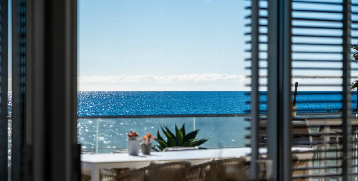 Sale of detached villa in Estepona 51