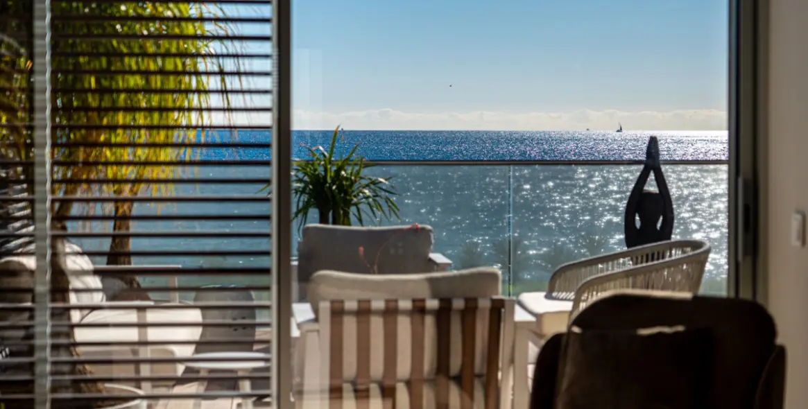 Продажа  отдельно стоящей виллы в Estepona 3