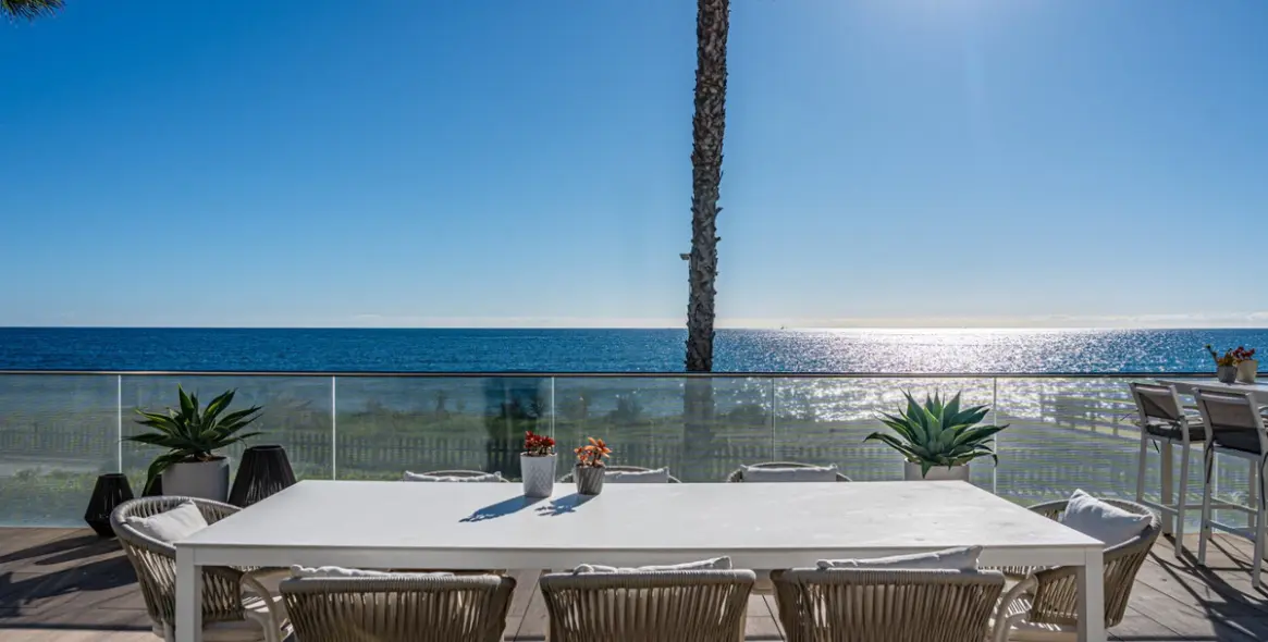 Продажа  отдельно стоящей виллы в Estepona 6
