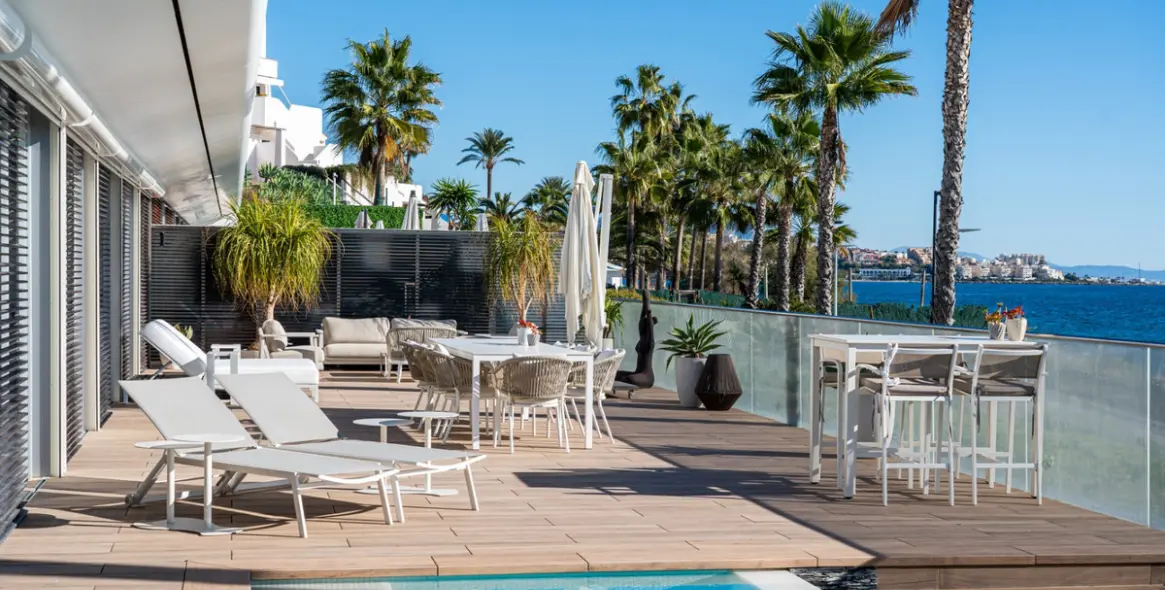 Продажа  отдельно стоящей виллы в Estepona 41