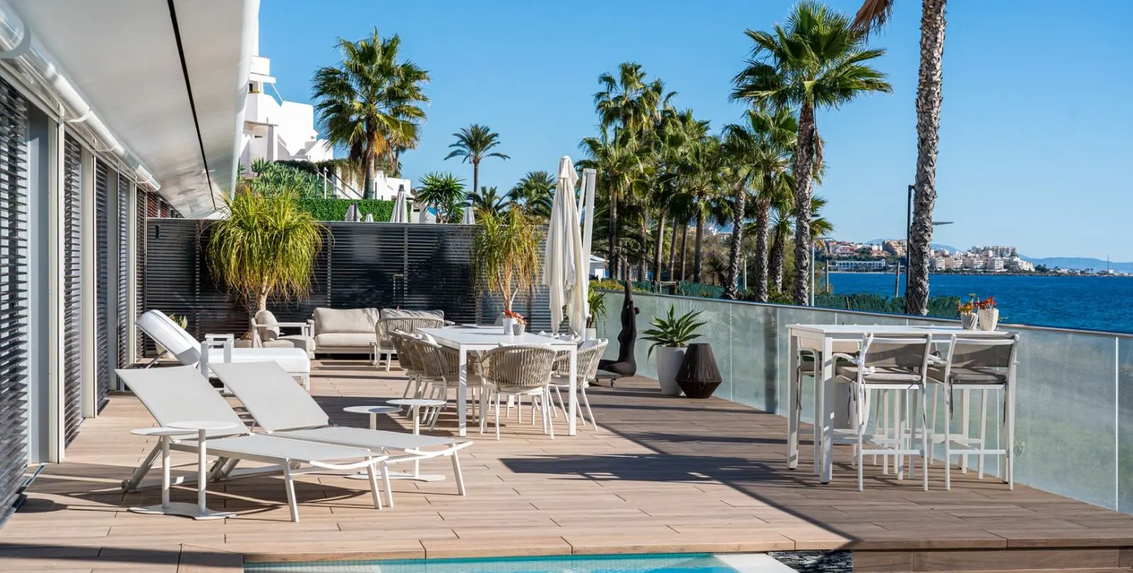 Sale of detached villa in Estepona 41