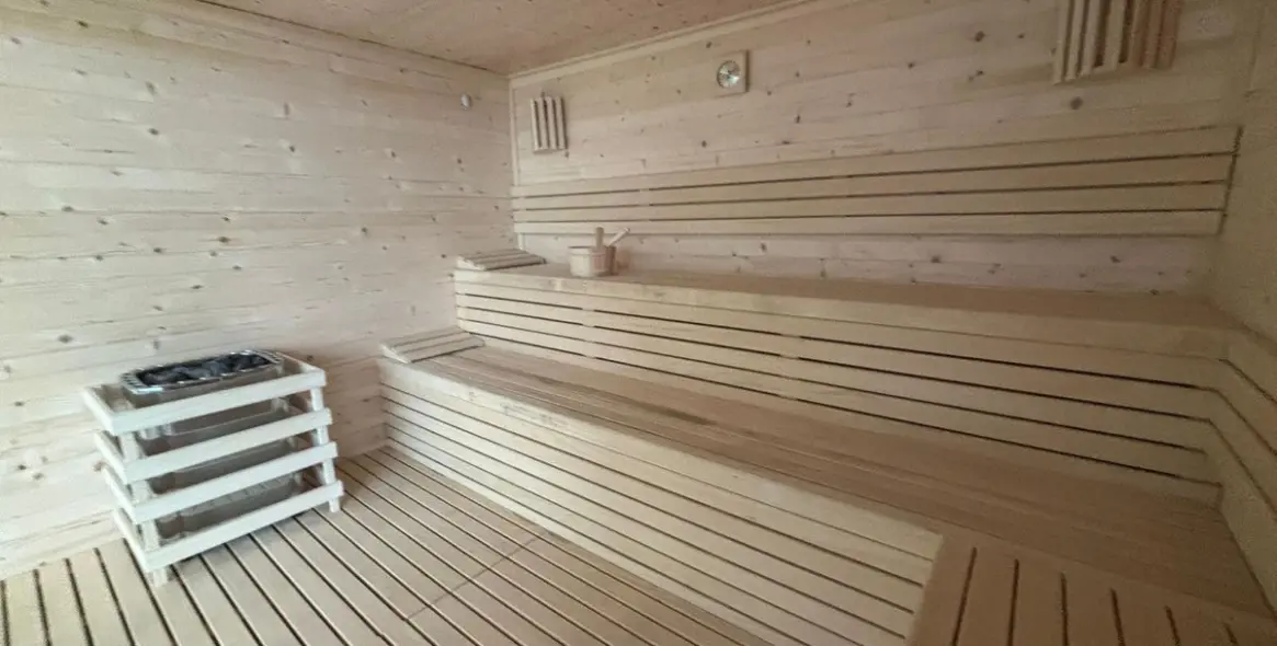 Long-term rent of ground floor apartment in Estepona 5