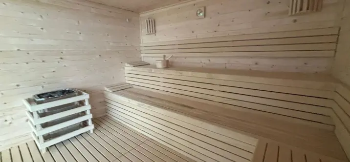 Alquiler a largo plazo de apartamento en planta baja en Estepona 4