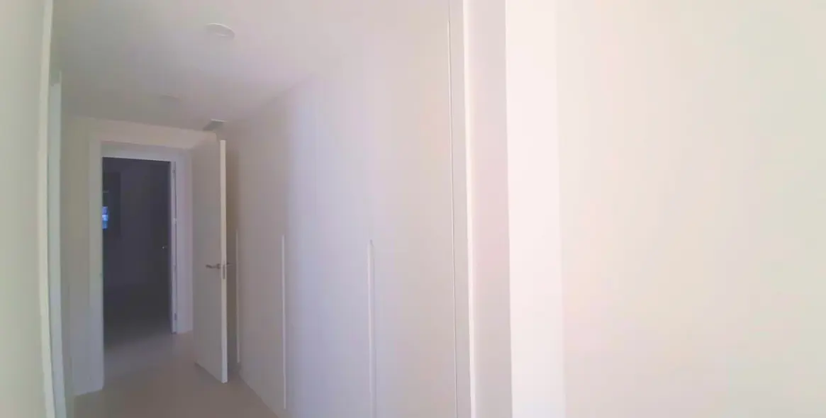 Alquiler a largo plazo de apartamento en planta baja en Estepona 20