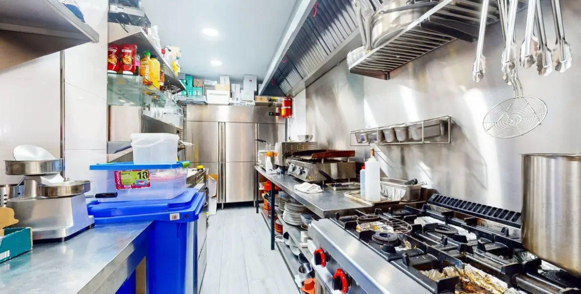 Sale of bar in Benalmadena Costa 17