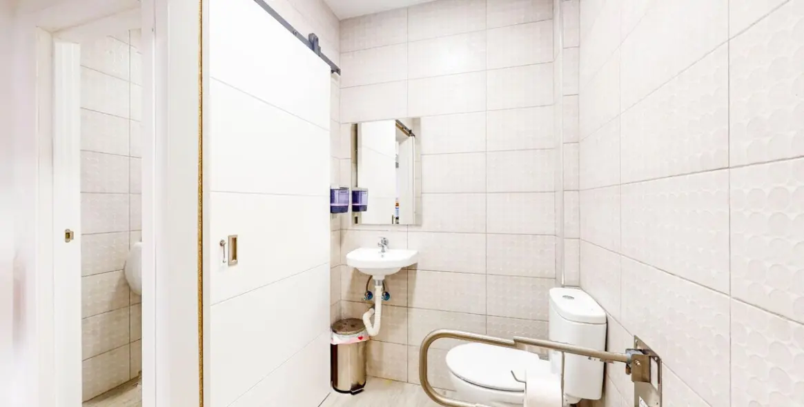 Sale of bar in Benalmadena Costa 24