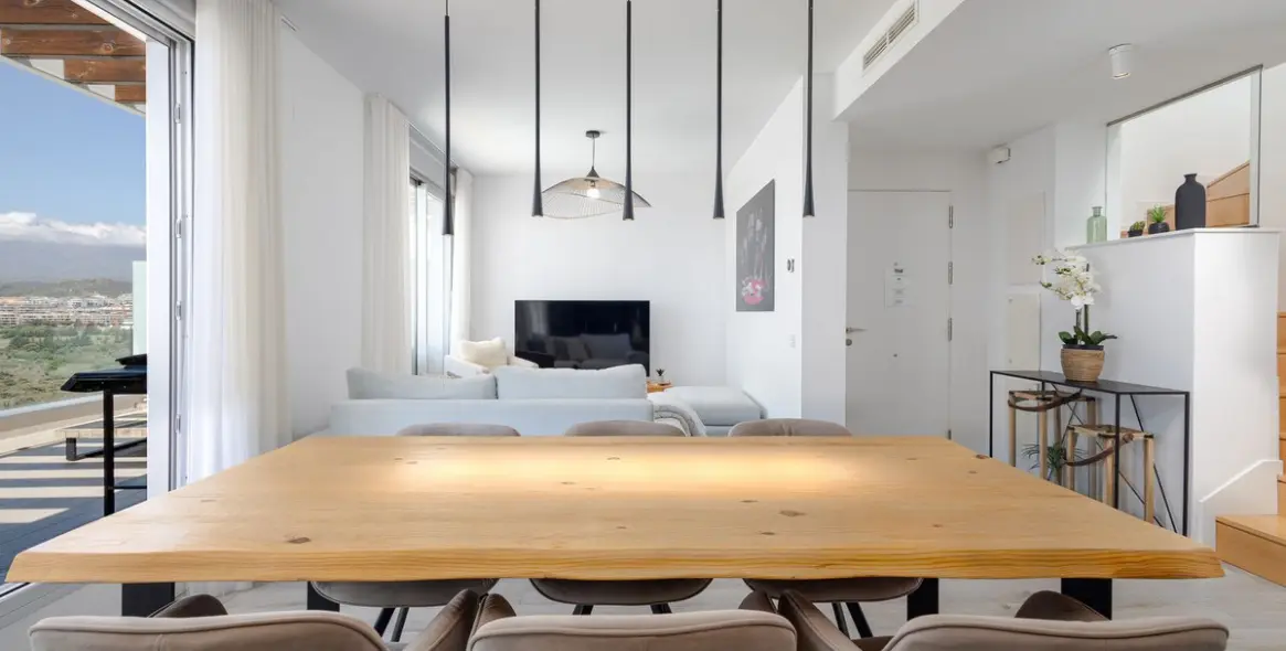 Продажа двухуровневого пентхауса в Cancelada 9