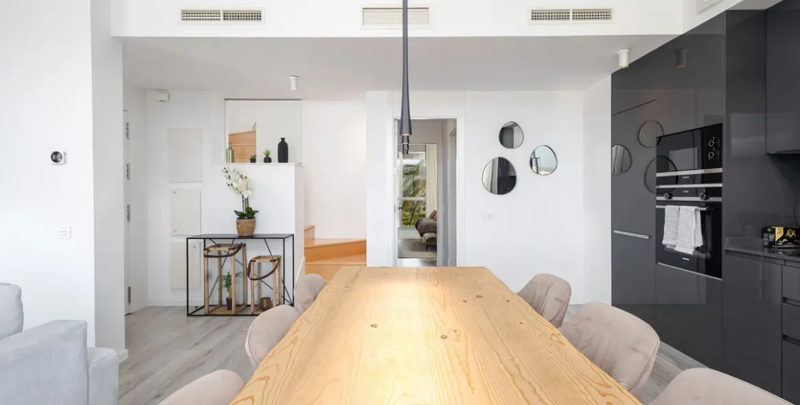 Продажа двухуровневого пентхауса в Cancelada 13