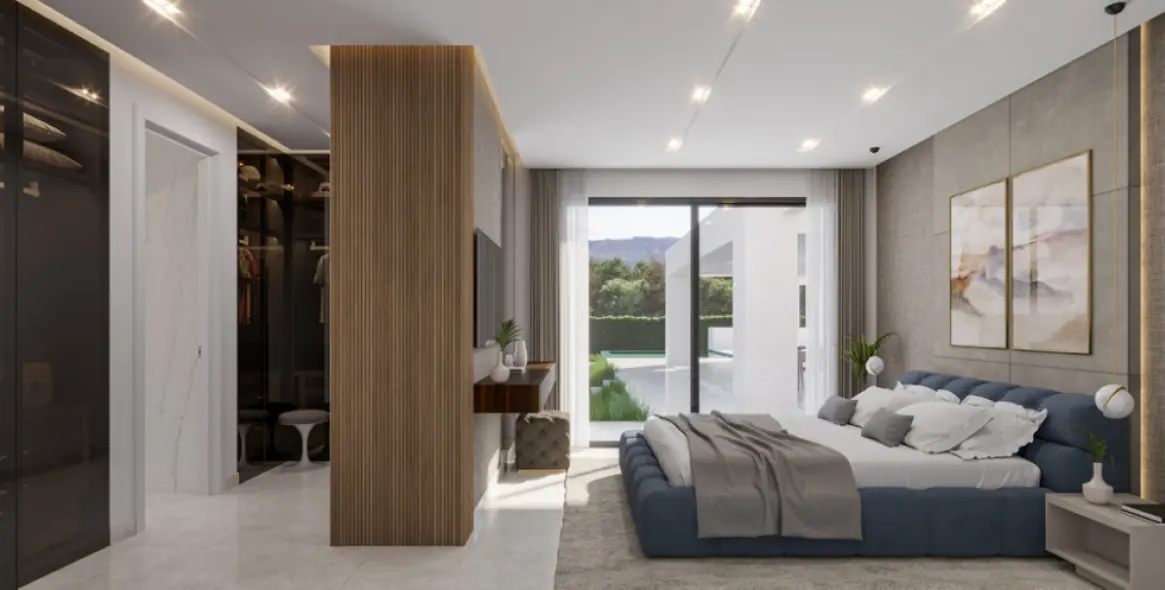 Sale of detached villa in New Golden Mile 8