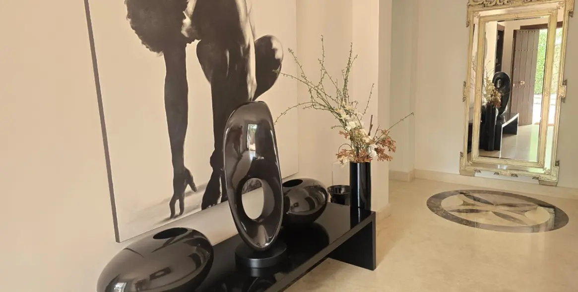 Продажа  отдельно стоящей виллы в Marbella 3