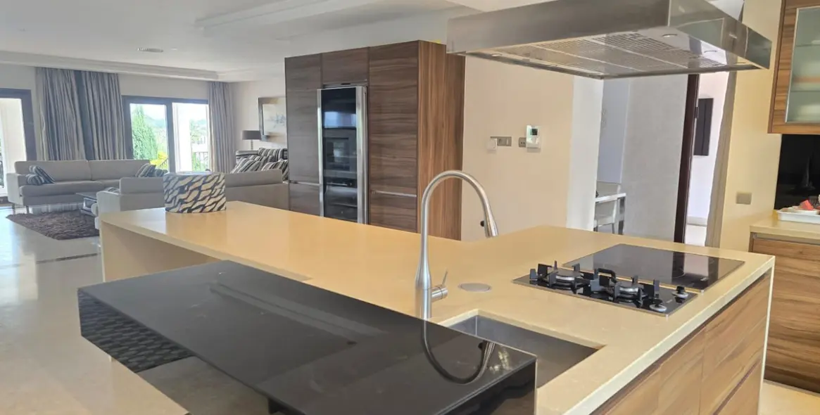 Продажа  отдельно стоящей виллы в Marbella 7