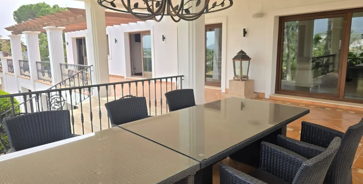 Продажа  отдельно стоящей виллы в Marbella 22