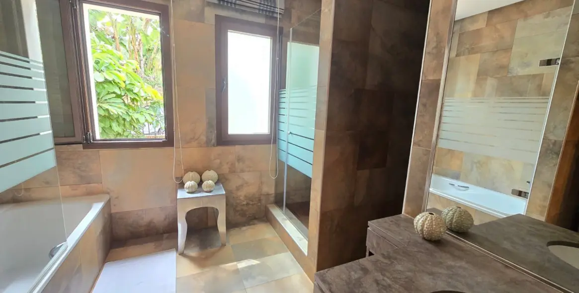 Продажа  отдельно стоящей виллы в Marbella 31