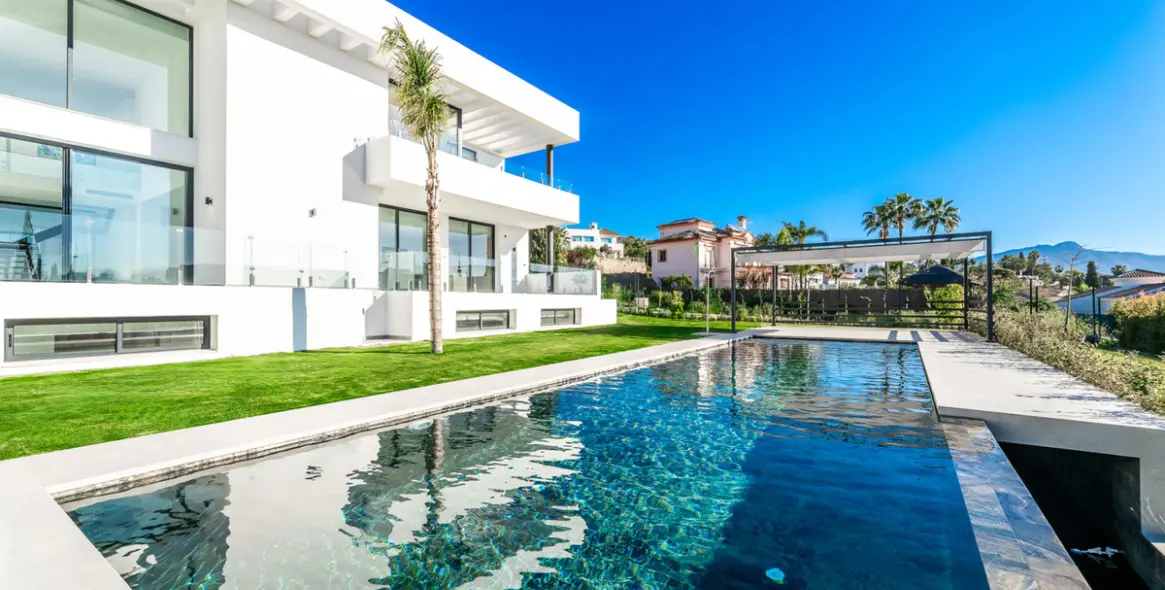 Venta de villa independiente en Benahavís 2