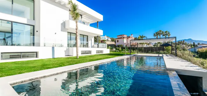 Venta de villa independiente en Benahavís 1