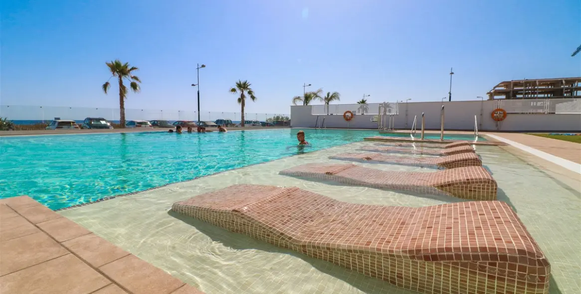 Продажа апартаментов на первом этаже в Torrox Costa 2