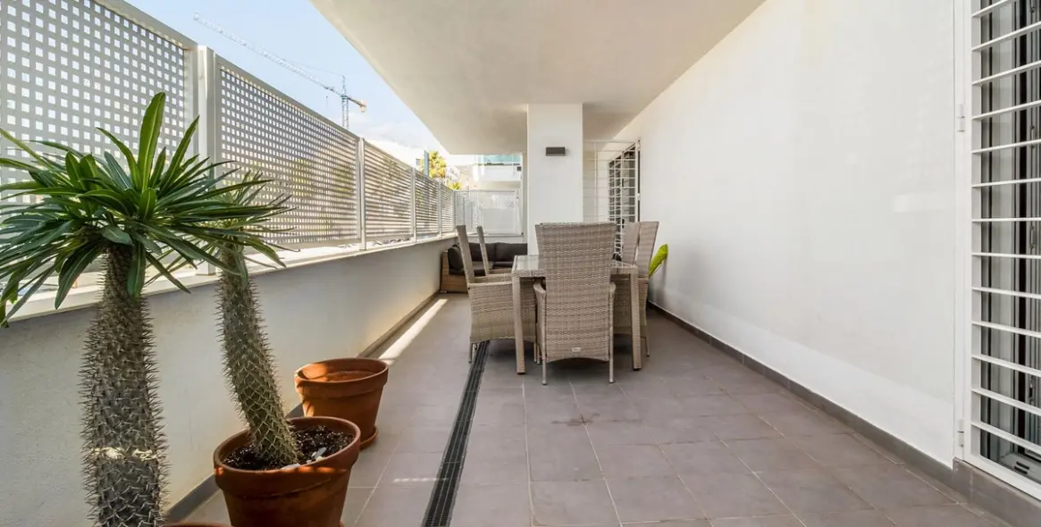 Продажа апартаментов на первом этаже в Torrox Costa 7