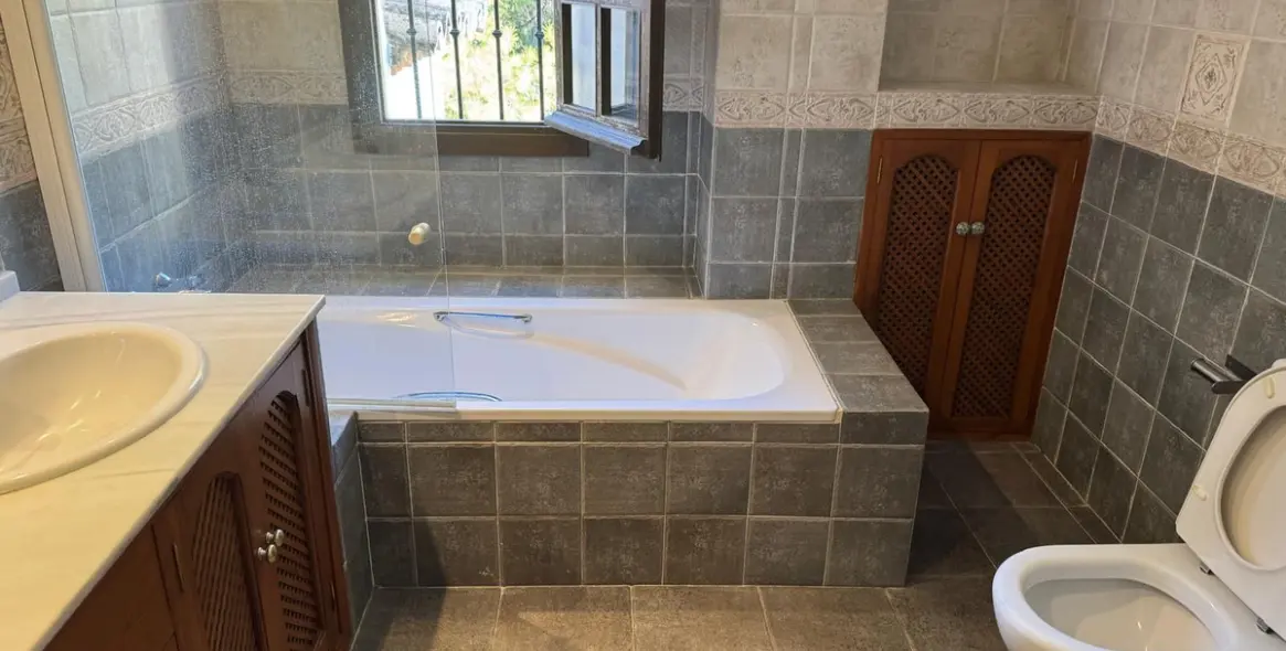 Sale of townhouse in Marbella 17