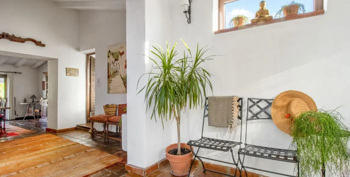 Продажа  отдельно стоящей виллы в Nerja 6