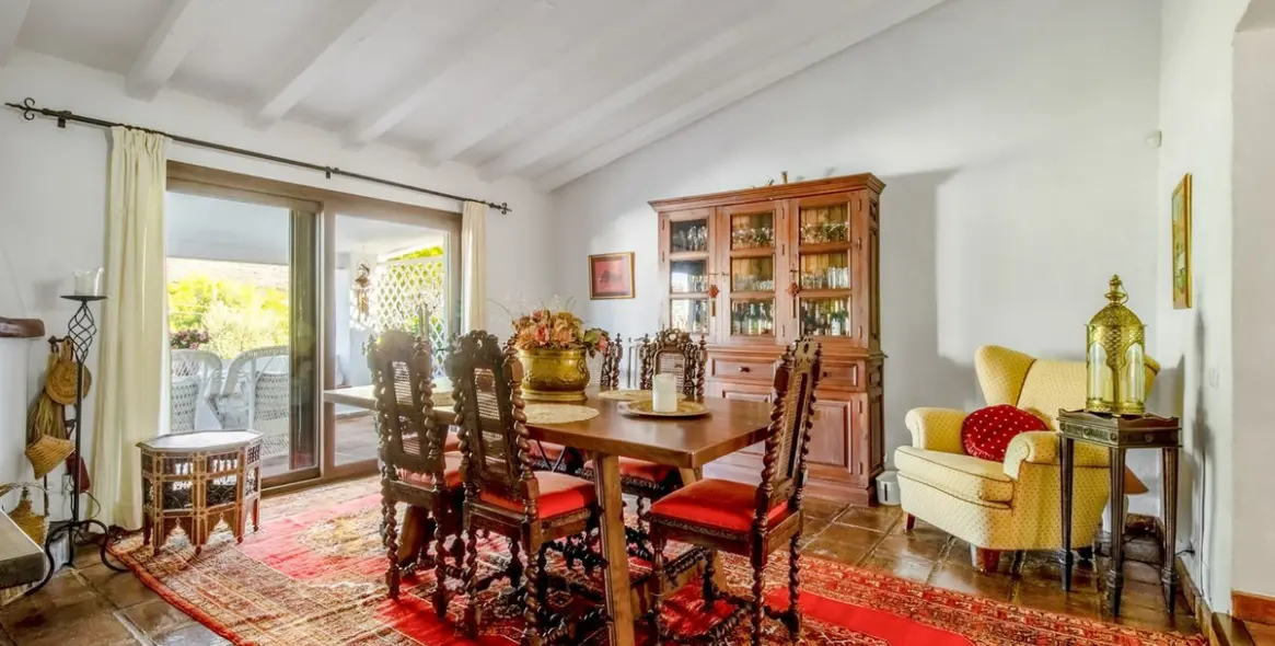 Продажа  отдельно стоящей виллы в Nerja 11