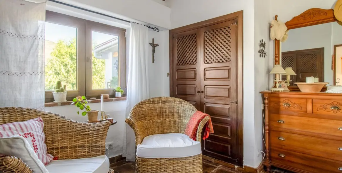 Продажа  отдельно стоящей виллы в Nerja 14