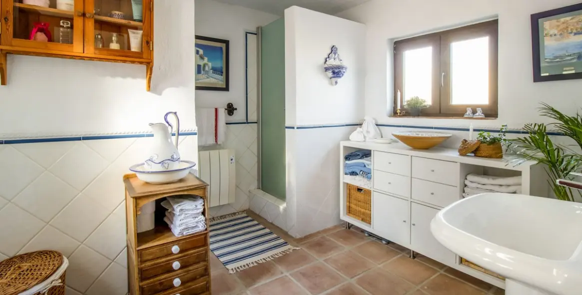 Продажа  отдельно стоящей виллы в Nerja 15