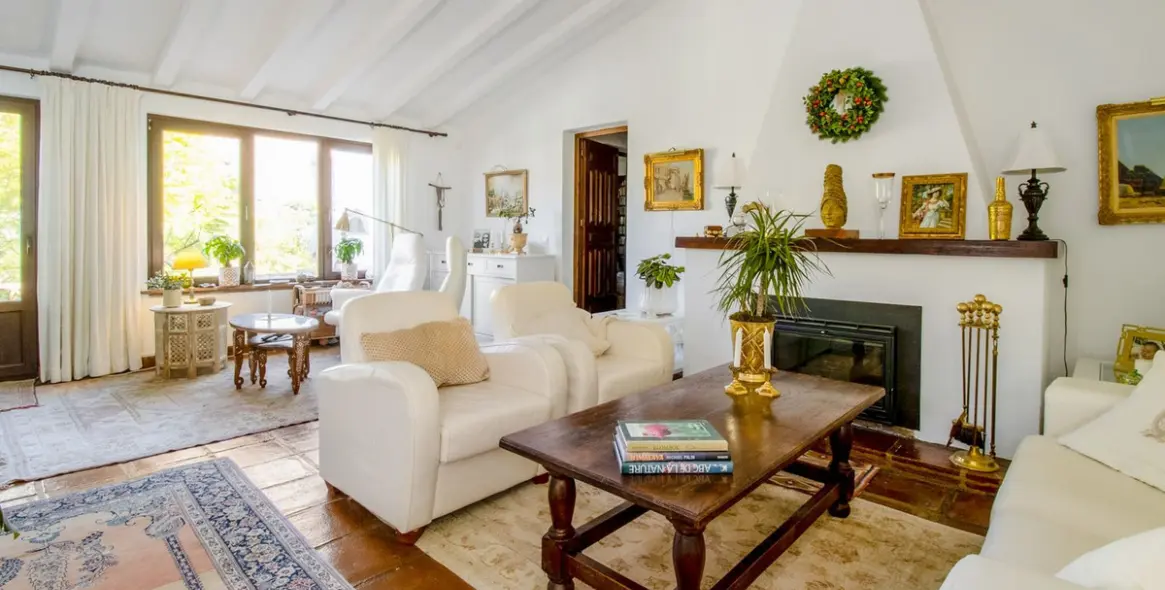 Продажа  отдельно стоящей виллы в Nerja 16