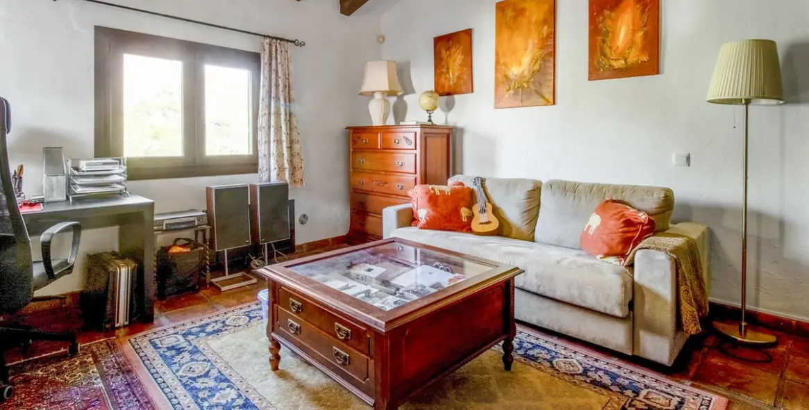 Продажа  отдельно стоящей виллы в Nerja 20