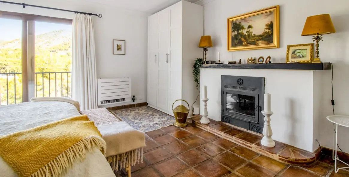 Sale of detached villa in Nerja 26