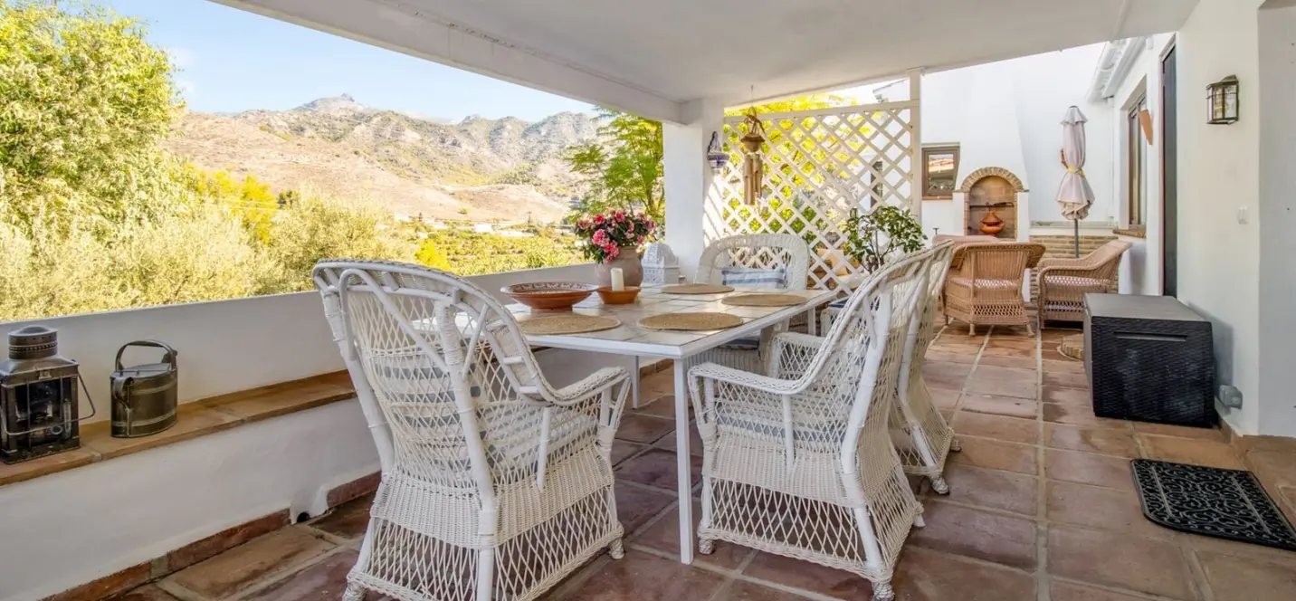 Venta de villa independiente en Nerja 2