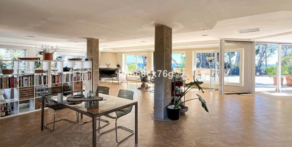 Продажа  отдельно стоящей виллы в Torremolinos 14