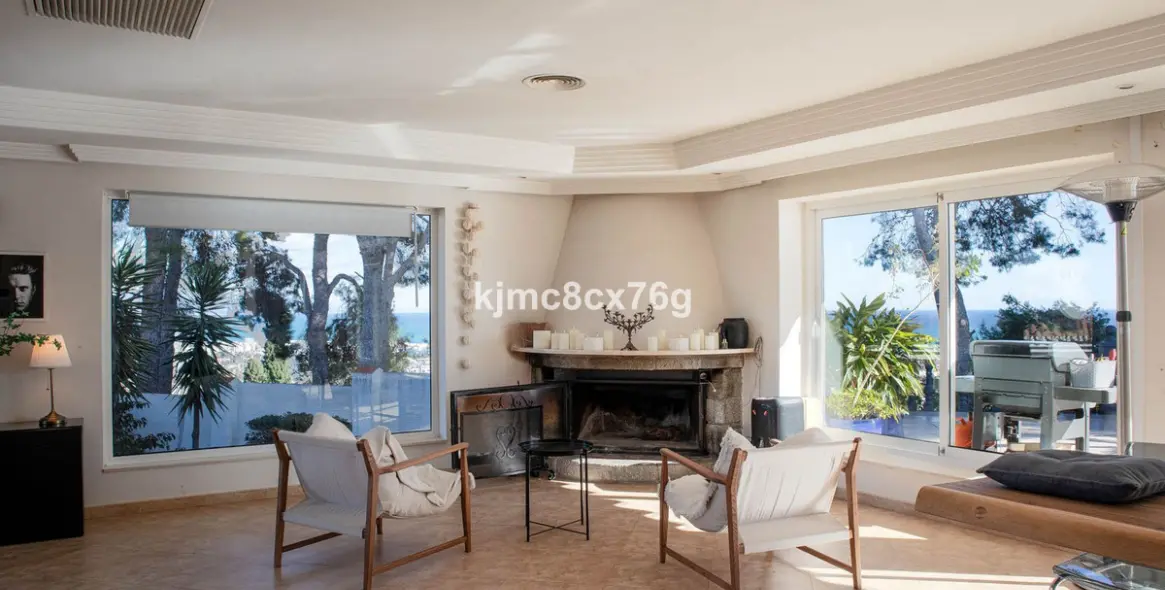 Продажа  отдельно стоящей виллы в Torremolinos 15