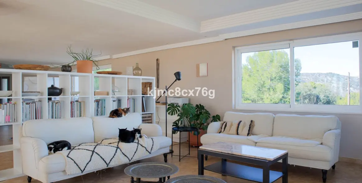 Продажа  отдельно стоящей виллы в Torremolinos 17