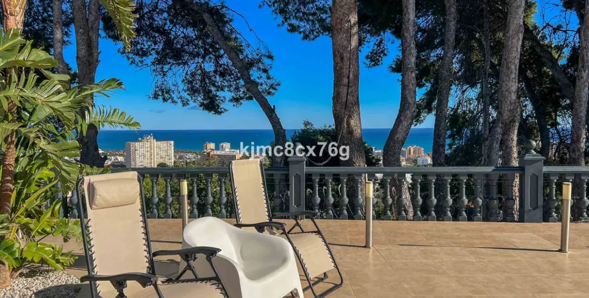 Sale of detached villa in Torremolinos 31