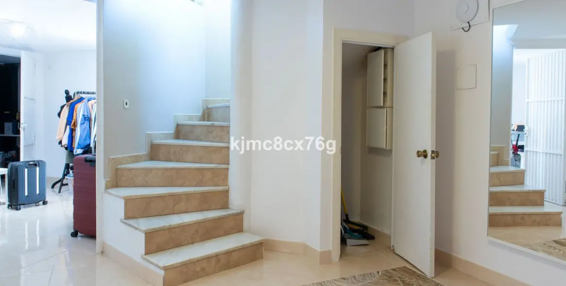 Sale of detached villa in Torremolinos 41