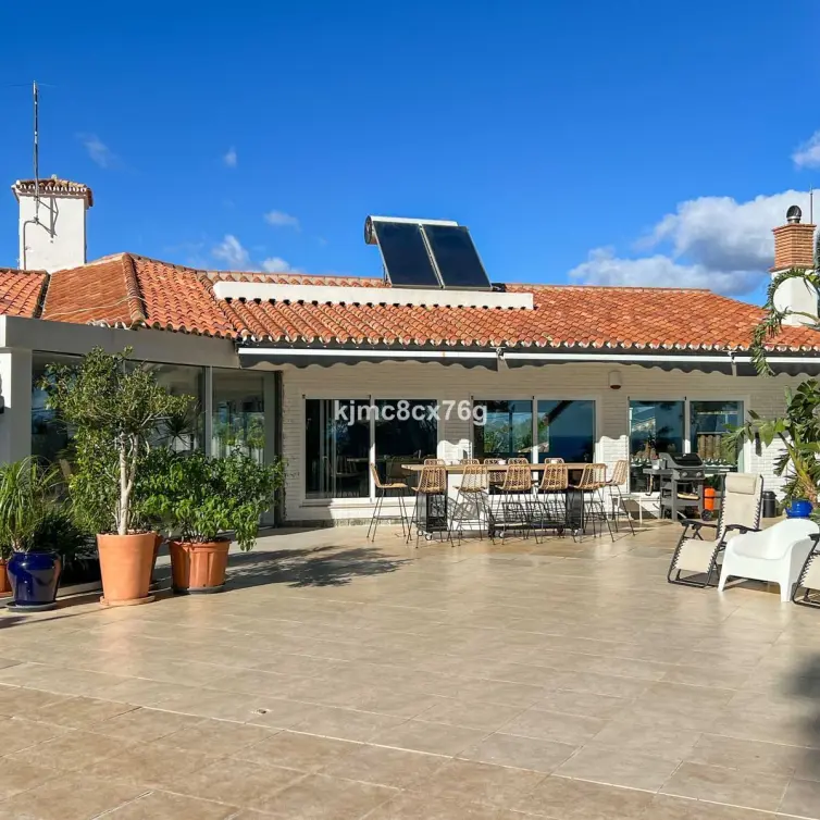 Sale of detached villa in Torremolinos