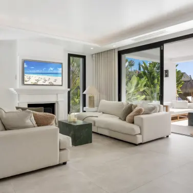 Short-term rent of detached villa in Nueva Andalucía