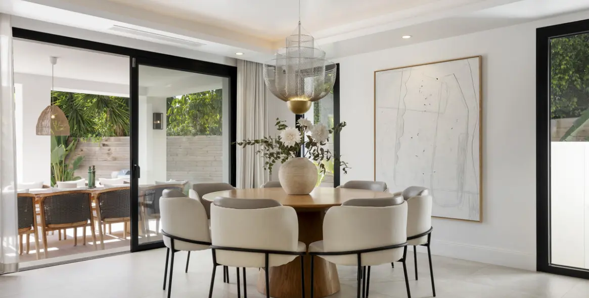 Long-term rent of detached villa in Nueva Andalucía 17