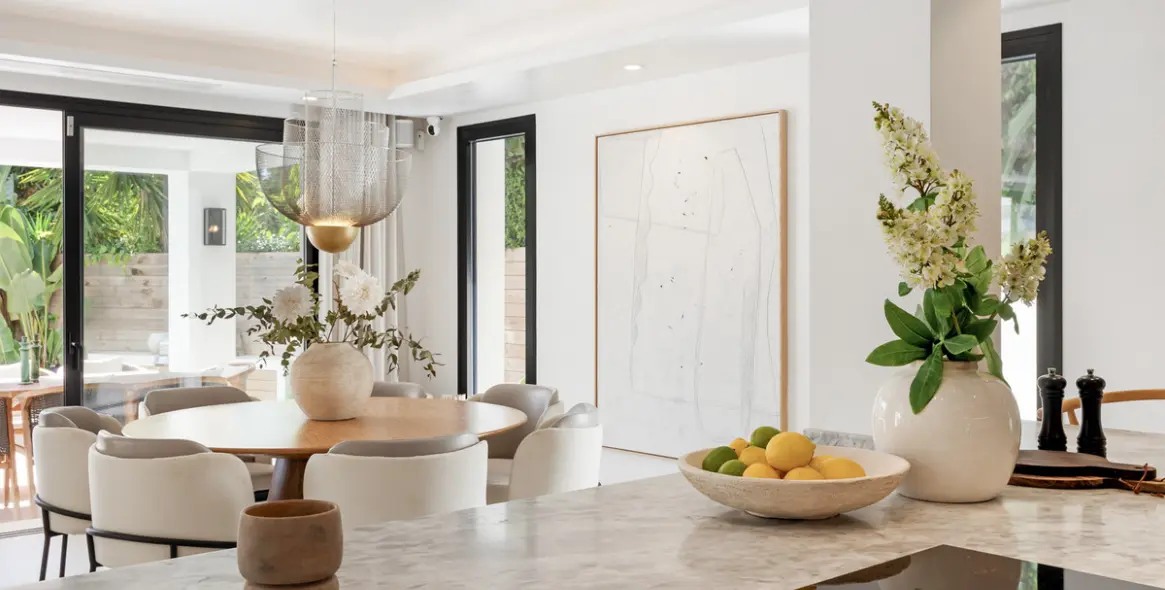 Long-term rent of detached villa in Nueva Andalucía 27