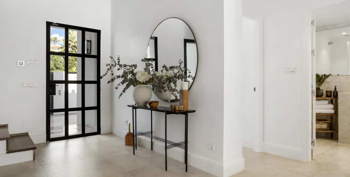 Long-term rent of detached villa in Nueva Andalucía 36